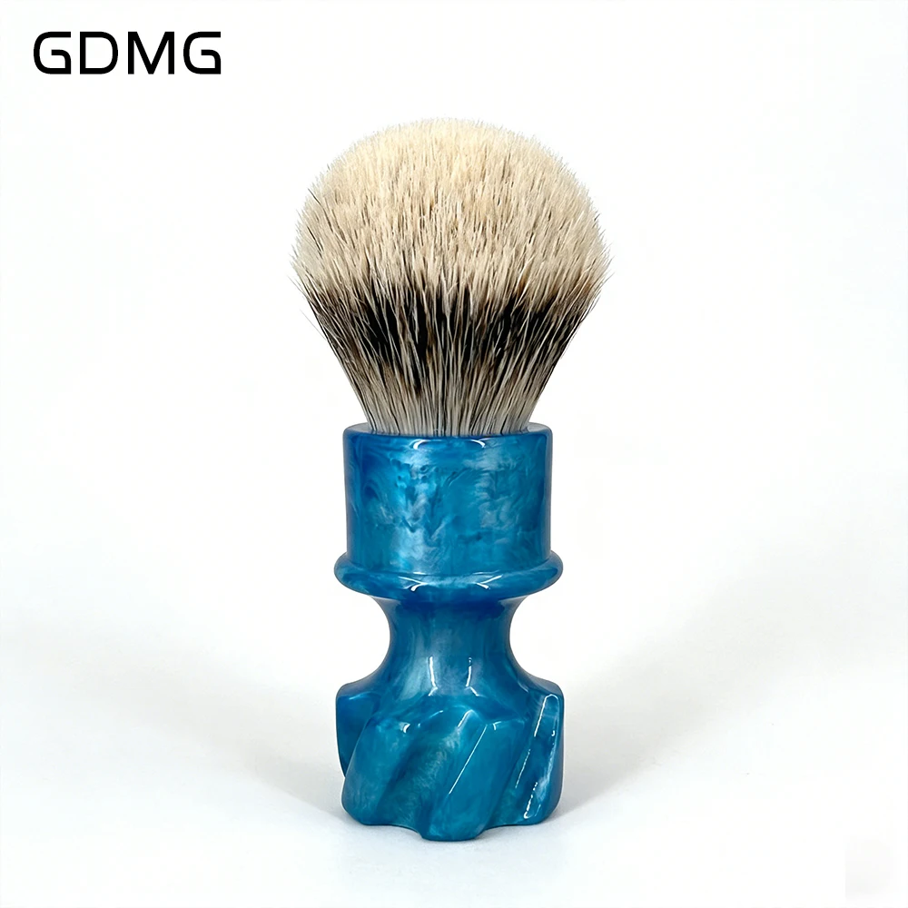 pinceau-a-raser-gdmg-poils-extra-denses-avec-base-speciale-de-petite-taille-et-manche-bleu-vortex