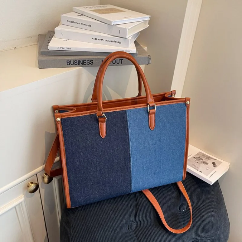 

High-End Women's Shoulder Bag Made Of Fine Leather Boasting High-End Lasting Style​