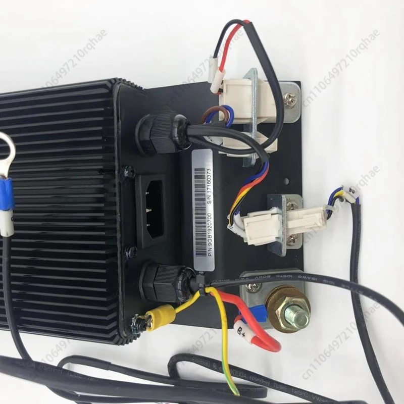 

Charger EPT15W Built-in Charger 24V8A Diniu All-electric Handling Forklift Accessories