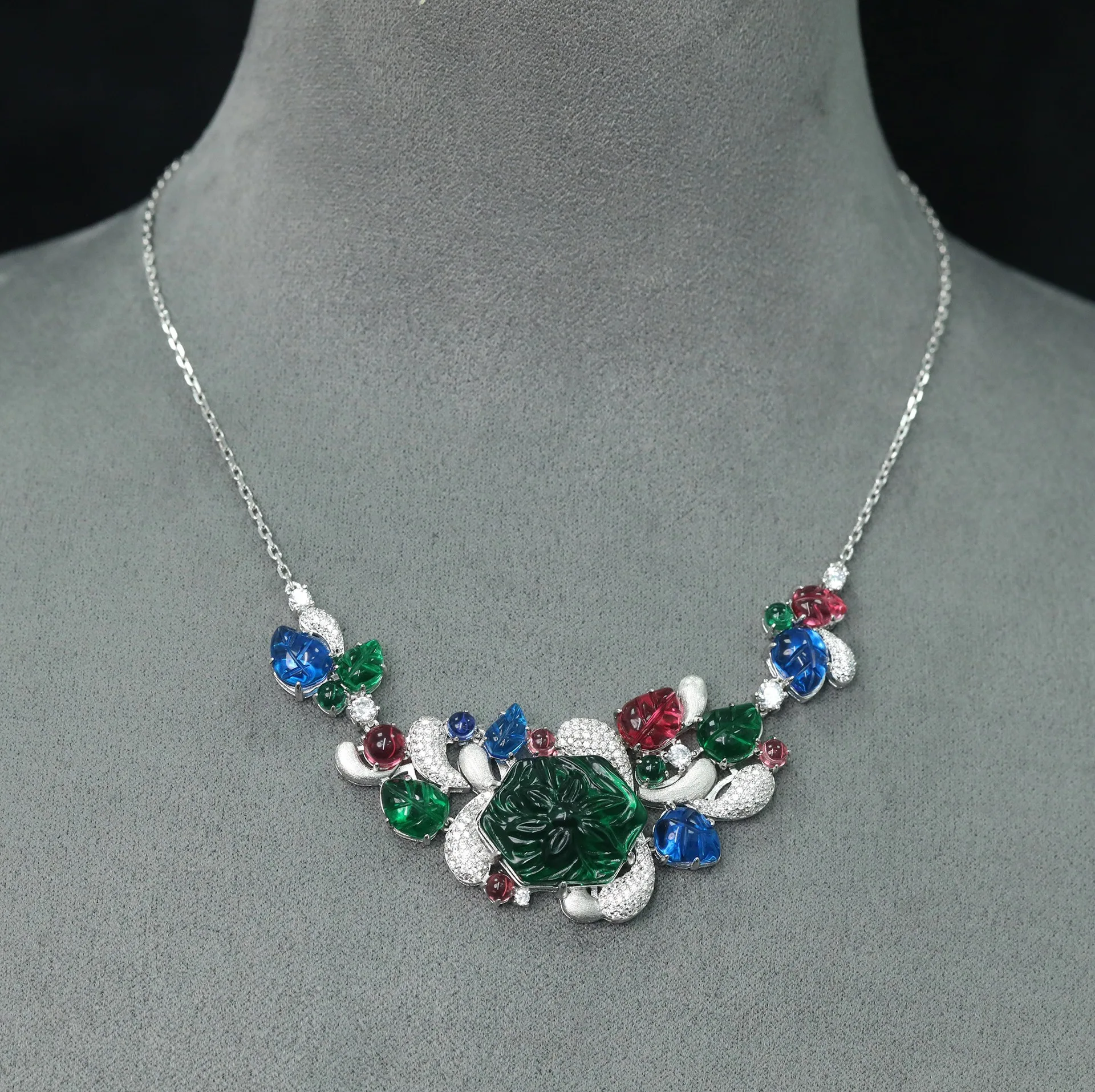 

New S925 Silver Necklace High Carbon Diamond Fruit Bag Jewelry Exquisite Retro Girl Necklace Wedding Jewelry