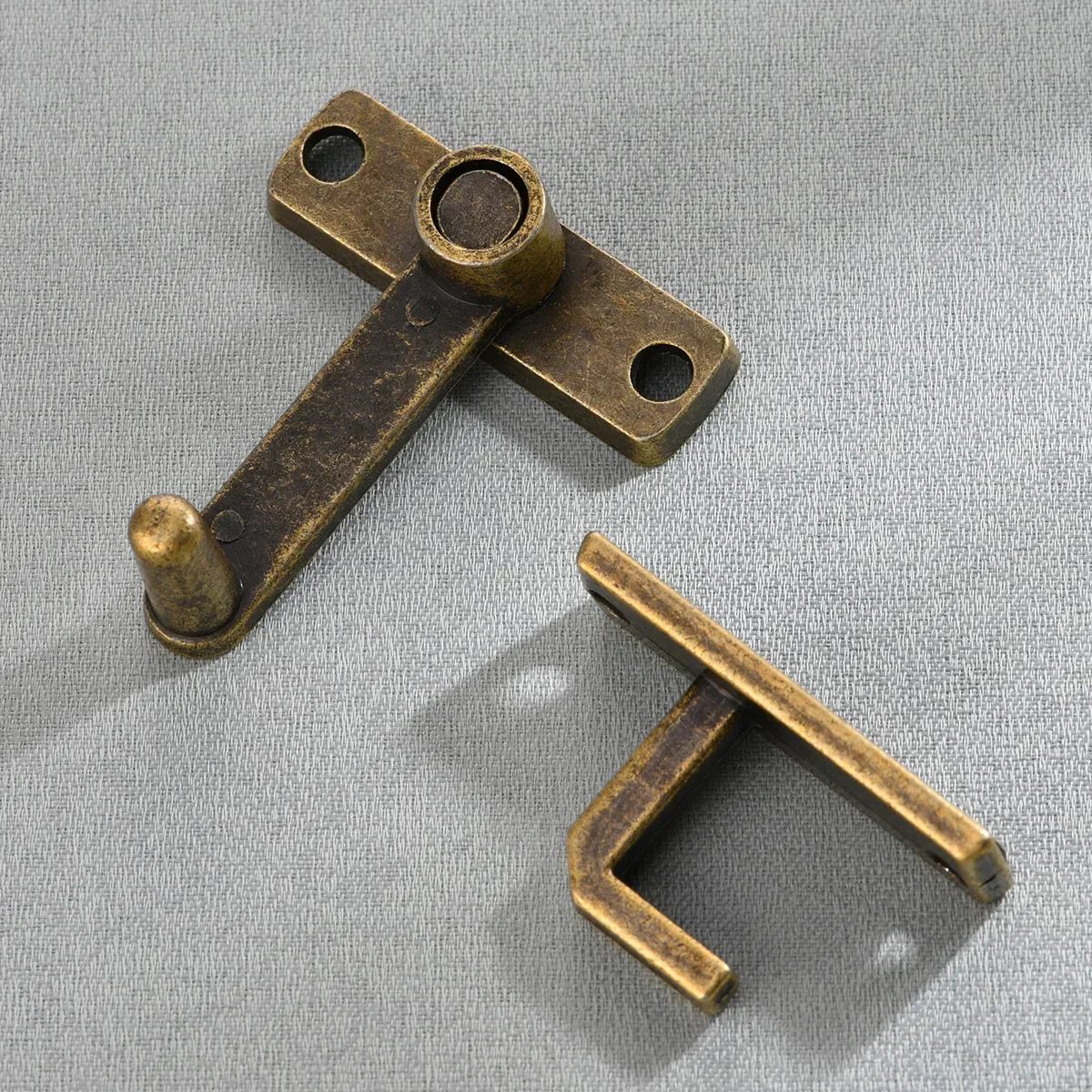 4pcs Alloy box buckle gift antique wooden box lock bronze vintage metal hardware furniture tool box lock toggle clasp