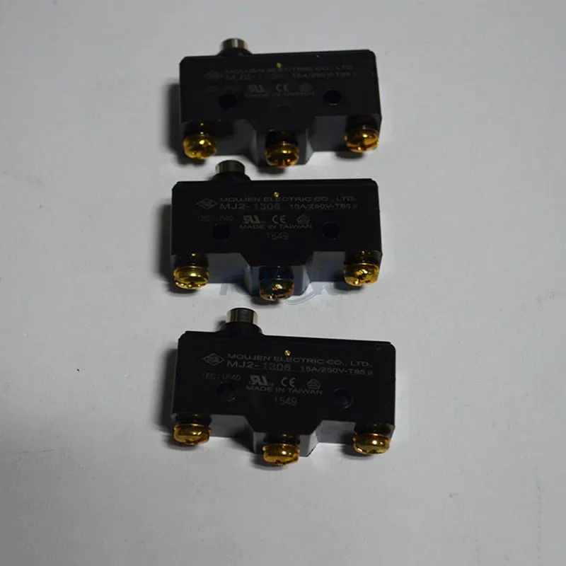 Microinterruttore TAIWAN Moujen MJ2-1306 nuovo e originale al 100%.