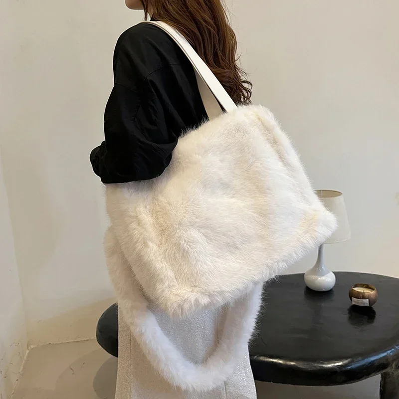 Large Capacity Comfortable Plush Shoulder Bag Solid Zipper Casual Tote Handbag 2025 Hot Sale Bags for Women Bolsas Femininas