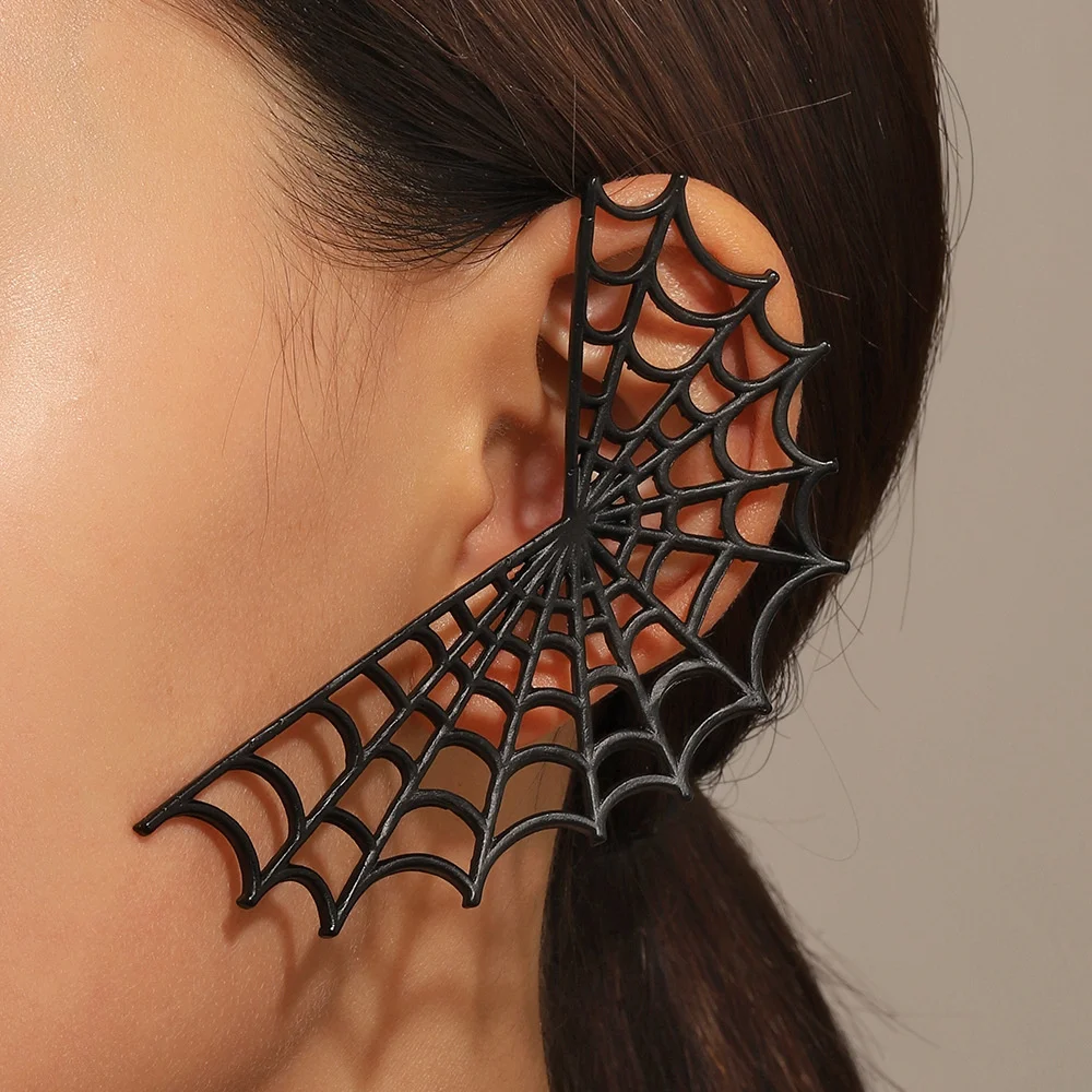 Retro Spider Web Large Earrings for Women Punk Web Charm Clip Earrings Jewelry Accessories Halloween Party Gifts Gothic Decor view 2