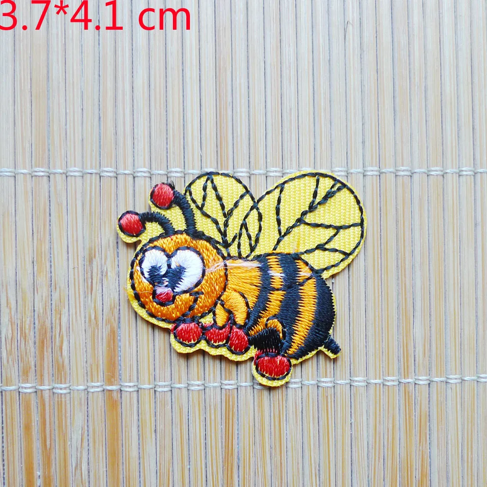 10Pcs/lot Cartoon Honey Patch For Kids Clothes Coat Iron On Embroidery Bee Stickers DIY Children Garments Animal Appliques Badge