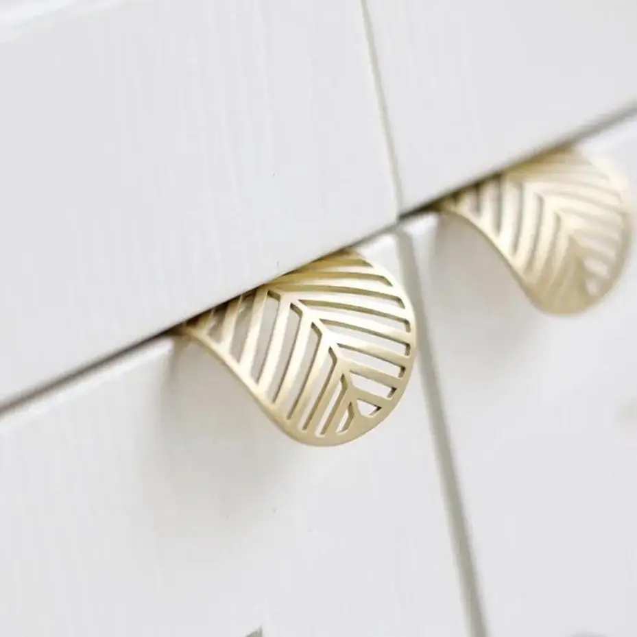 1 Pcs New Minimalist Leaf Shaped Brass Cabinet Handles Furniture Drawer Knobs Wardrobe Door Pull Wholesale Decor Hardware
