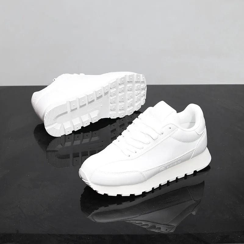 Sapatos masculinos tendência versátil casual Forrest Gump sapatos de corrida esportes sola grossa aumento de altura interna casal pai versátil