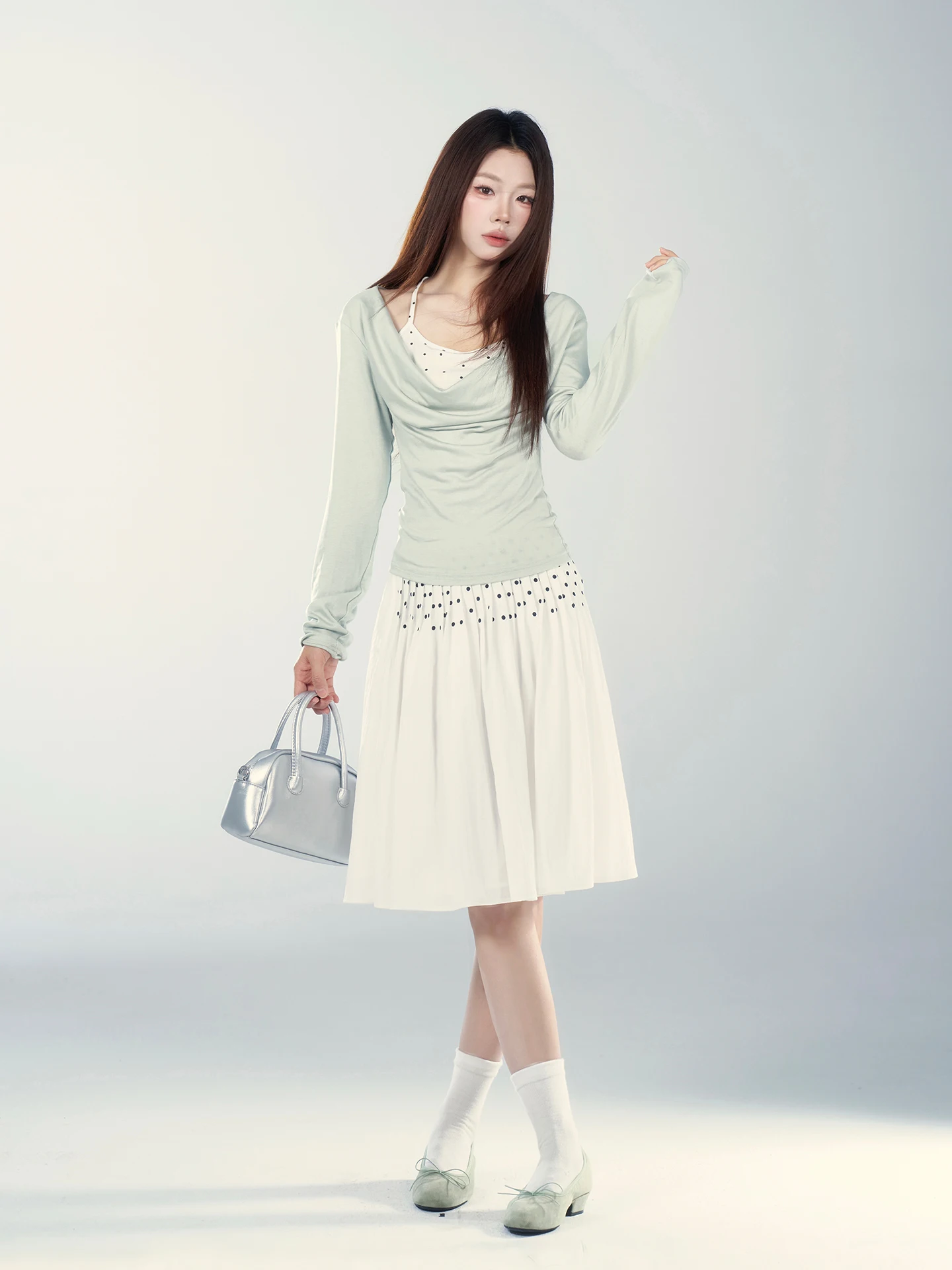 High Waist A-Line  Skirt Women's Beige Spring 2026 New Style Commute Korean Version Pleated Skirt Standard Fit City Wear