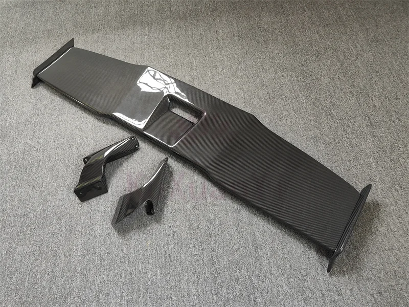Factory Direct Sales of Genuine Carbon Fiber S-style Rear Spoiler for 14-19 Lamborghini Huracan Lp610 Lp580 Body Kit