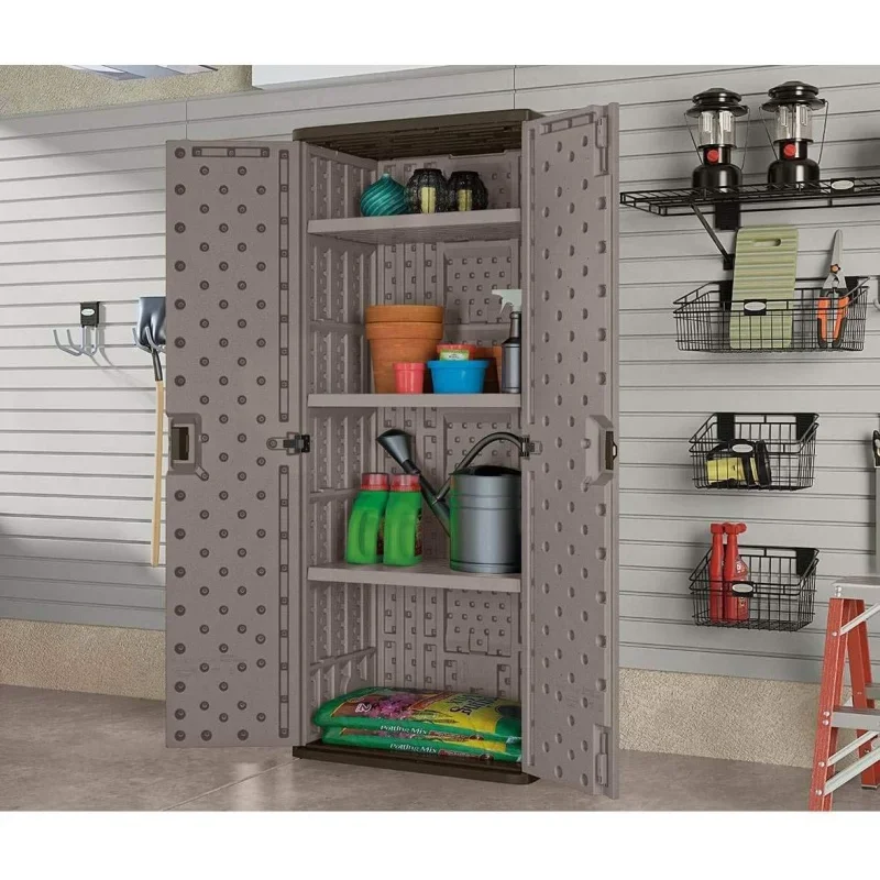 Armoire de Rangement, Platine