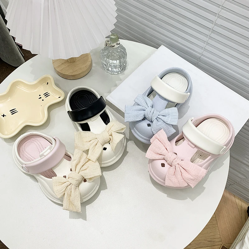 

Новые летние детские шлепанцы с бантом, нескользящие уличные пляжные туфли на платформе, дышащие повседневные тапочки для девочек в стиле принцессы