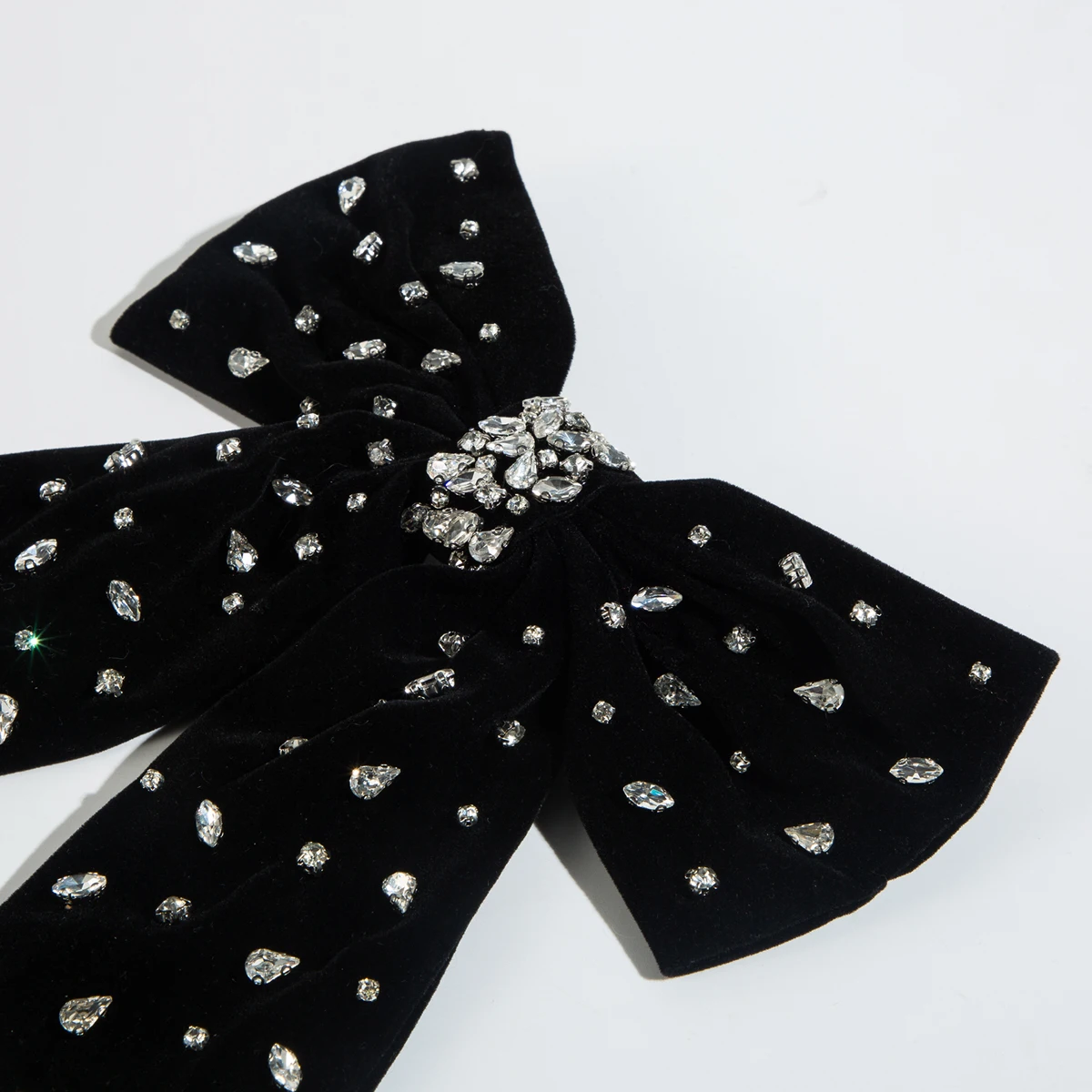 Korean Style Hair Clip Flocked Fabric Hand Sewn Full of Diamonds, High-quality Spring Clip, Large Bow, Ladies\' Hair Accessories