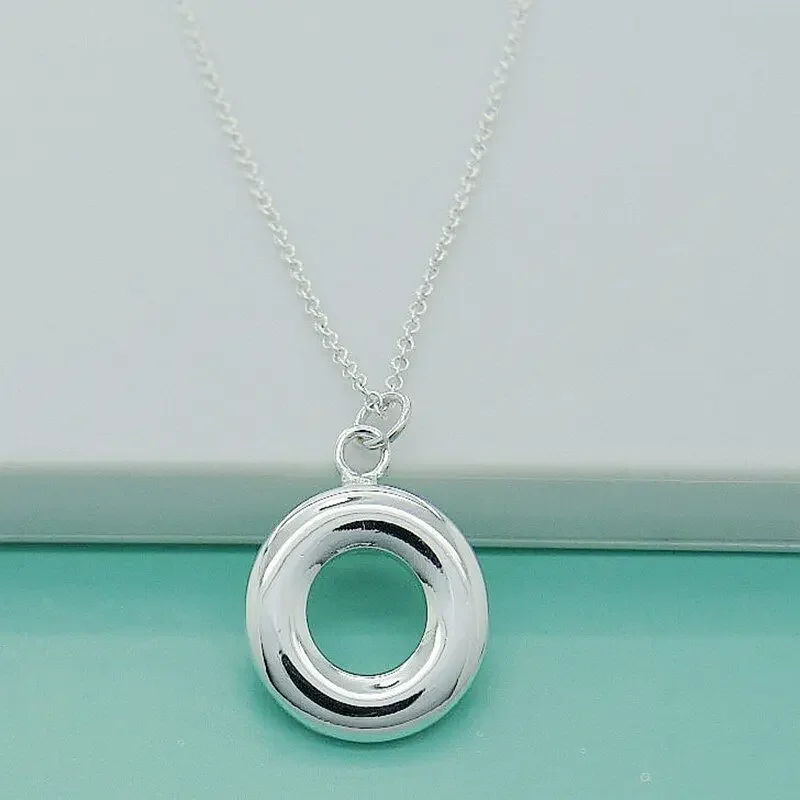 

CHUANGCHENG 925 Sterling Silver CIRCLE Pendant Chain Necklace Fashion Jewelry Accessories