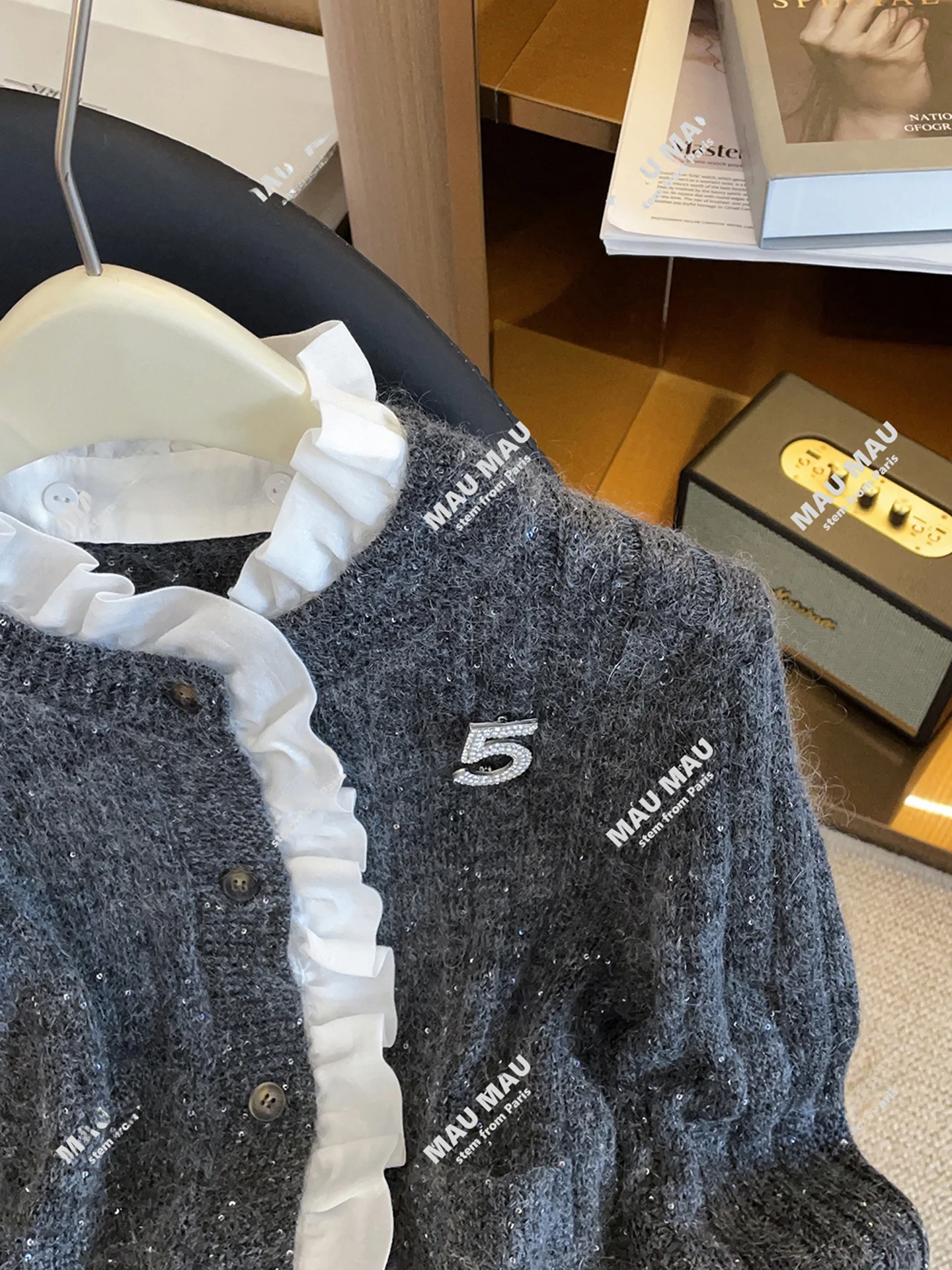 AY 시리즈 우드 에인 시퀸 니트 가디건 탑 하이엔드 여성 패션 남유럽 가을 겨울 출퇴근 스타일 레귤러...