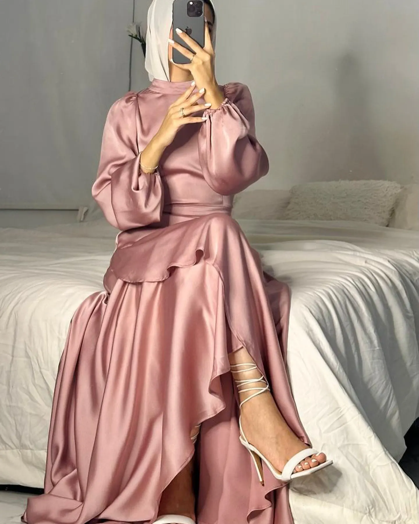 2026年 イード・ラマダン ムスリムドレス 女性用アバヤ フリルヘム キマル カフタン ローブ サテン ジルバブ ヒジャブドレス ドバイ キモノ イスラム服