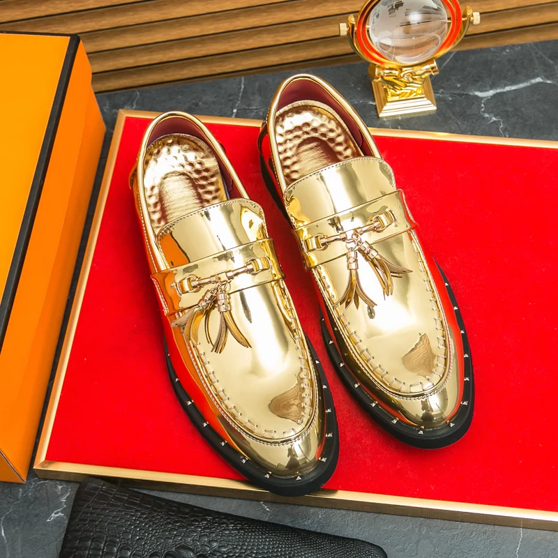 

Лидер продаж, золотые мужские модельные туфли, роскошные мужские свадебные туфли с кисточками, дизайнерские деловые кожаные туфли для мужчин, Chaussures Homme Cuir