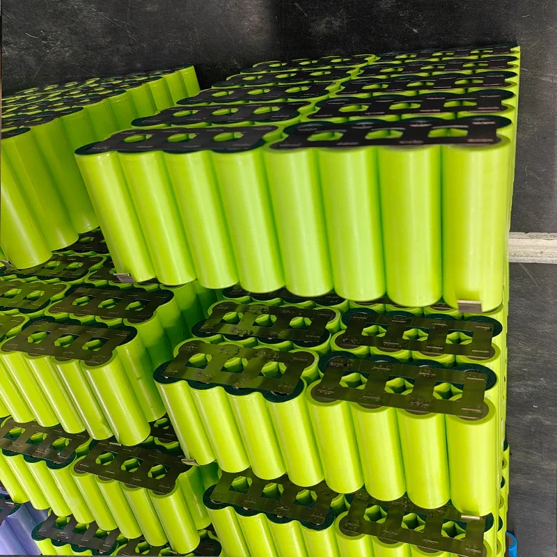 แบตเตอรี่ชาร์จได้เกรด A 21700 3.7V 5000mAh 40A แบตเตอรี่ลิเธียมไอออนกำลังสูงสำหรับเครื่องมือไฟฟ้า ปลอดภาษี