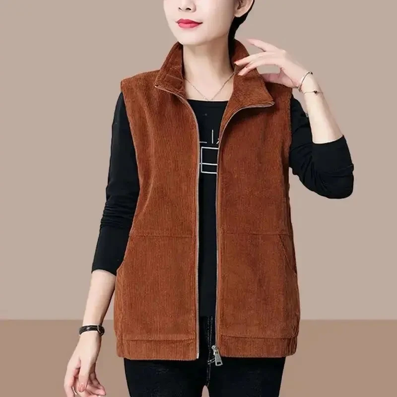 

Autumn Female Corduroy Sleeveless Horse Clip 2024 Women Cardigan Leisure Vest Coat Ladies New Loose Fitting Waistcoat Outerwear