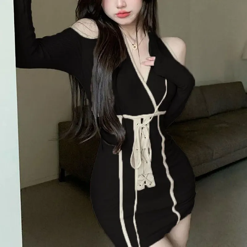 

Stylish Off Shoulder Slim Waist Dresses Female Contrasting Colors Spring Autumn Spliced Halter Drawstring Bow Bag Hip Mini Dress