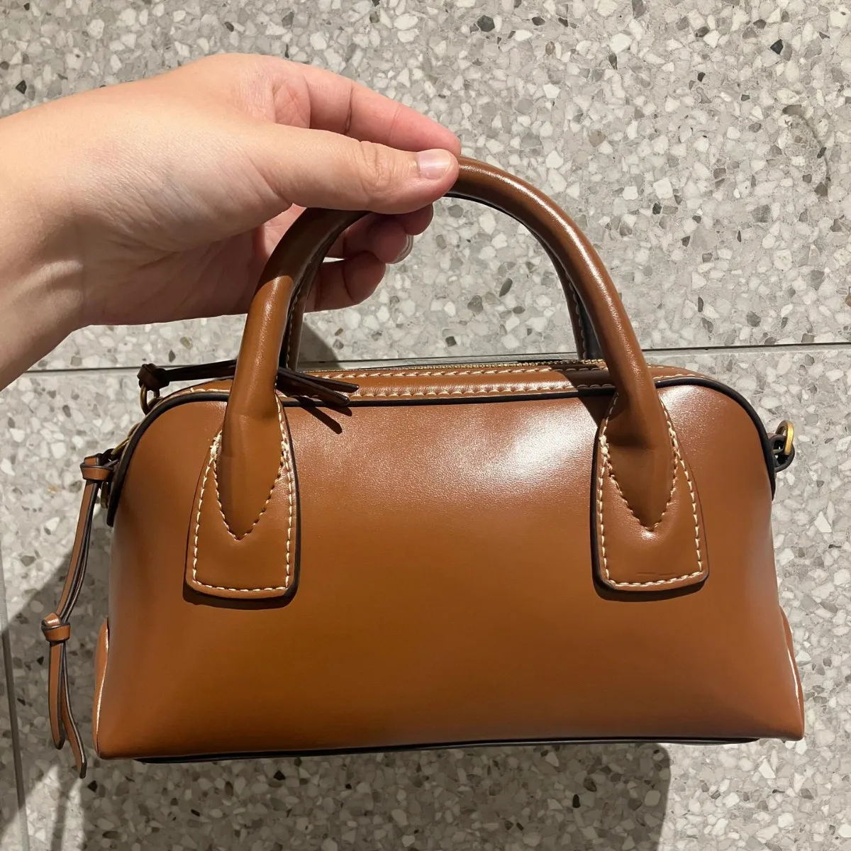 

Niche bowling bag fashionable and versatile high-end messenger handbag