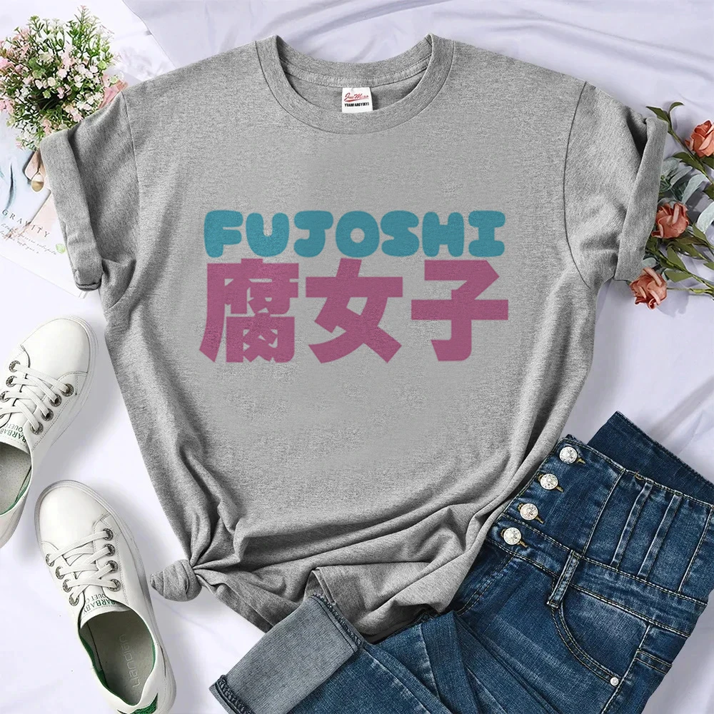 Women Fashion 80S - เสื้อยืดผู้หญิงสไตล์เฟมบอย วินเทจยุค 80 ราคาถูก เสื้อสตรีทแวร์ลายมังงะ แฟชั่นเกาหลี
