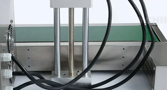 

Aluminum Foil LX6000A Continuous Electromagnetic Induction Sealing Machine Seal Range 20-80mmHot Sales Cheap And Fine
