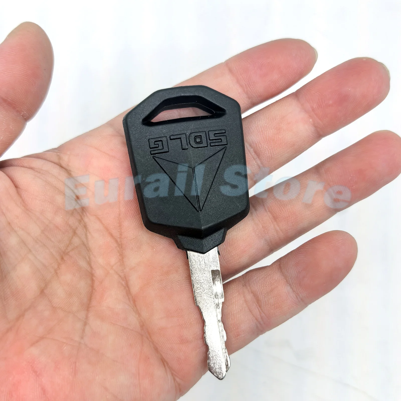 ثلاثة أنماط رقم 888 مفتاح ل SDLG 55 60 75 135 205 215 360 حفارة الإشعال بدء مفتاح قفل الباب #2