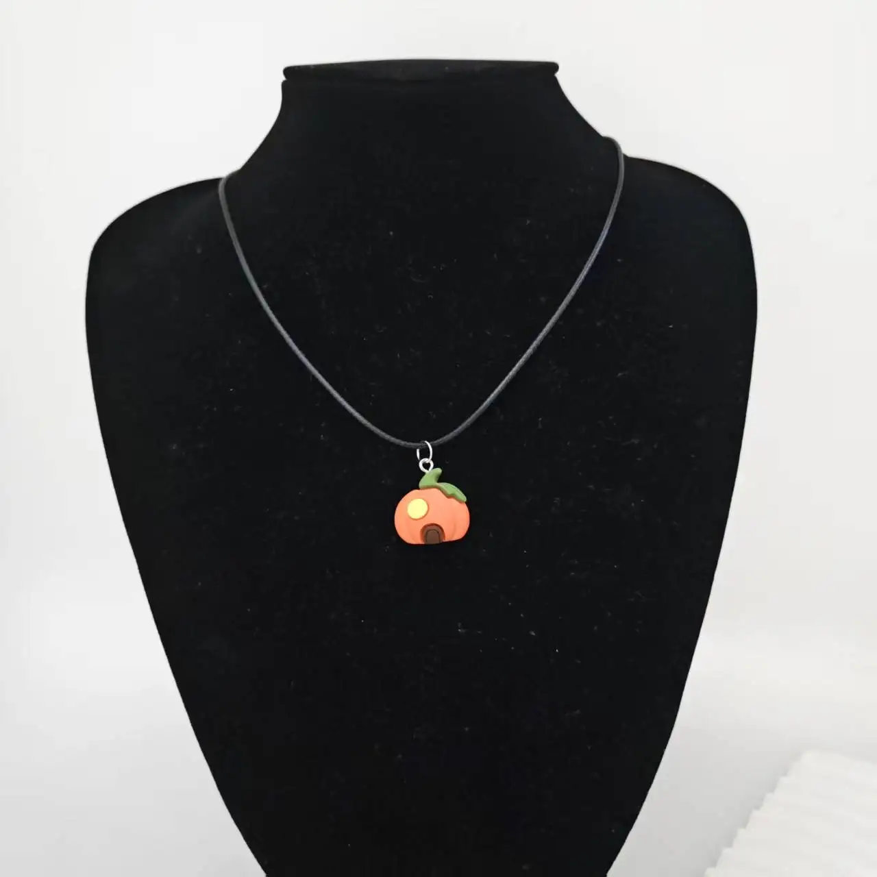 

Halloween Charms Pumpkin Pendants Necklace Children Woman Or Man Handmade Jewelry Accessories