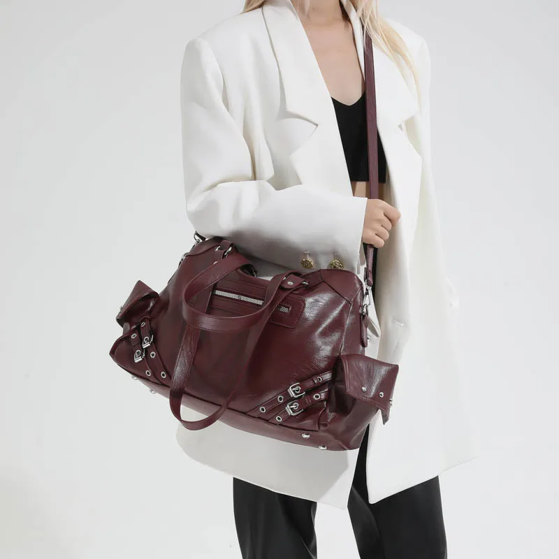 Large Capacity PU Leather Shoulder Bags Women Designer Vintage Handbags French Style Solid Rivet Casual Totes Female Packages