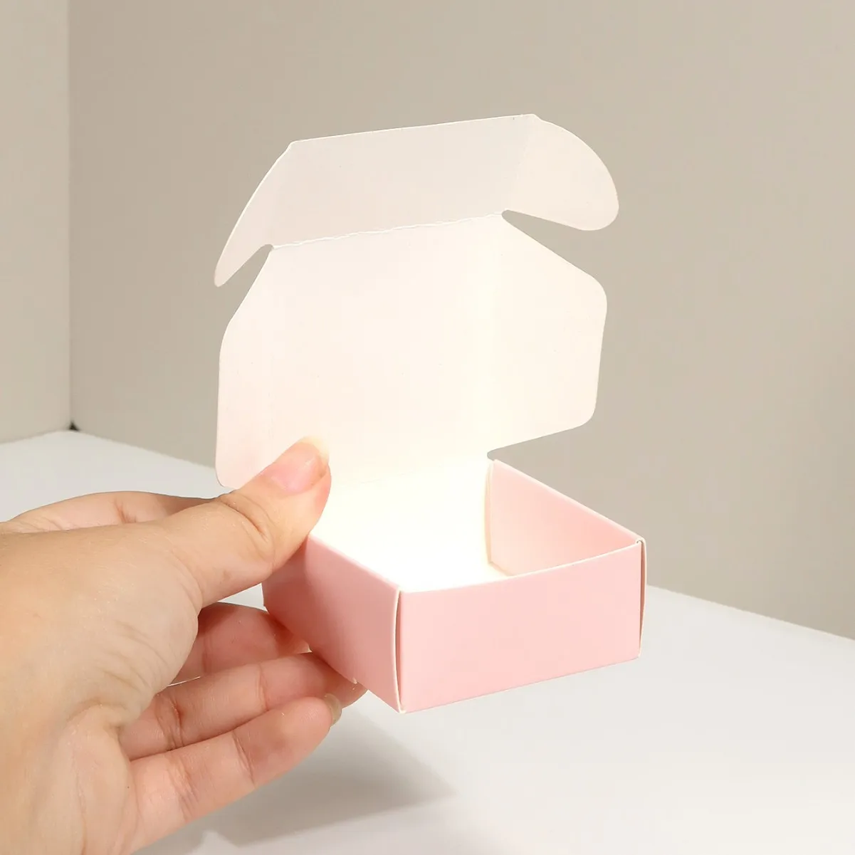 Pink Gift Box Small Packaging Boxes For Candy,Jewelry,Cookies,Handmade Sopa Paper Box view 3