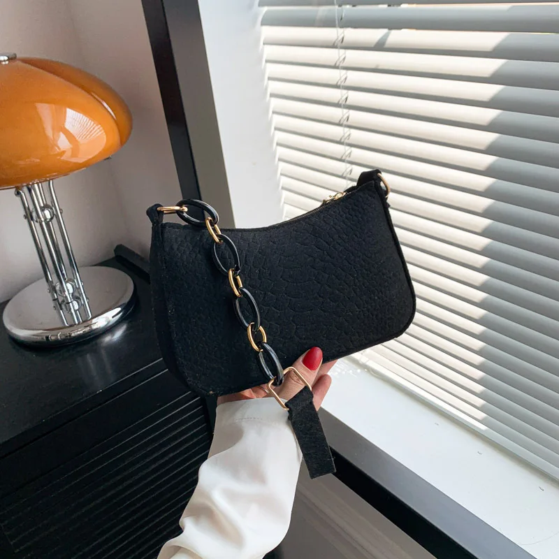 Portable Handbag Contrasting Color Underarm Bag Stylish Underarm Bags Casual And Fashionable Large Capacity women Bags wholesale