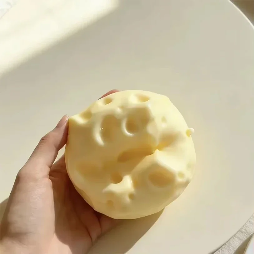 Echter, mit Vaseline gefüllter Riesen-Käse-Simulations-Squishy-Ball, langsam zurückfedernder, käsiformiger Quetschball zur Stresslinderung, Geschenk. – Detail 5