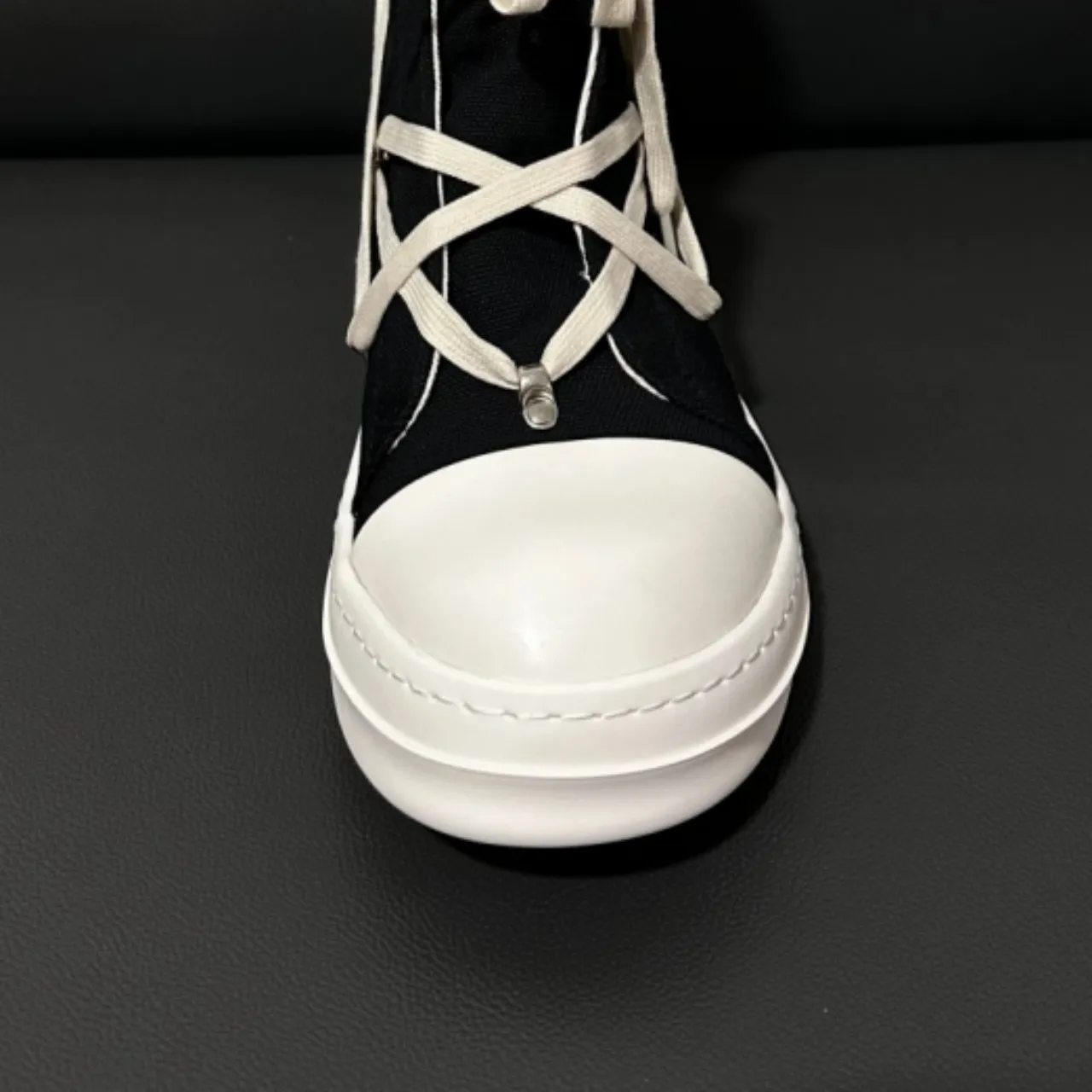 Outdoor-Sneaker aus schwarzem Canvas, High-Top-Design, luxuriöse Herrenschuhe mit Reißverschluss, Schnürstiefel für Damen, lässige Sneaker