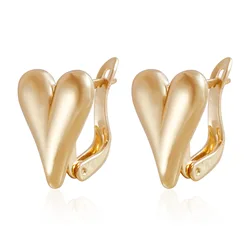 New Fashion Trend L Cute Earrings Love Stud and Clip Girl Temperament Stud Earrings Party Jewelry Classic Earrings for Women