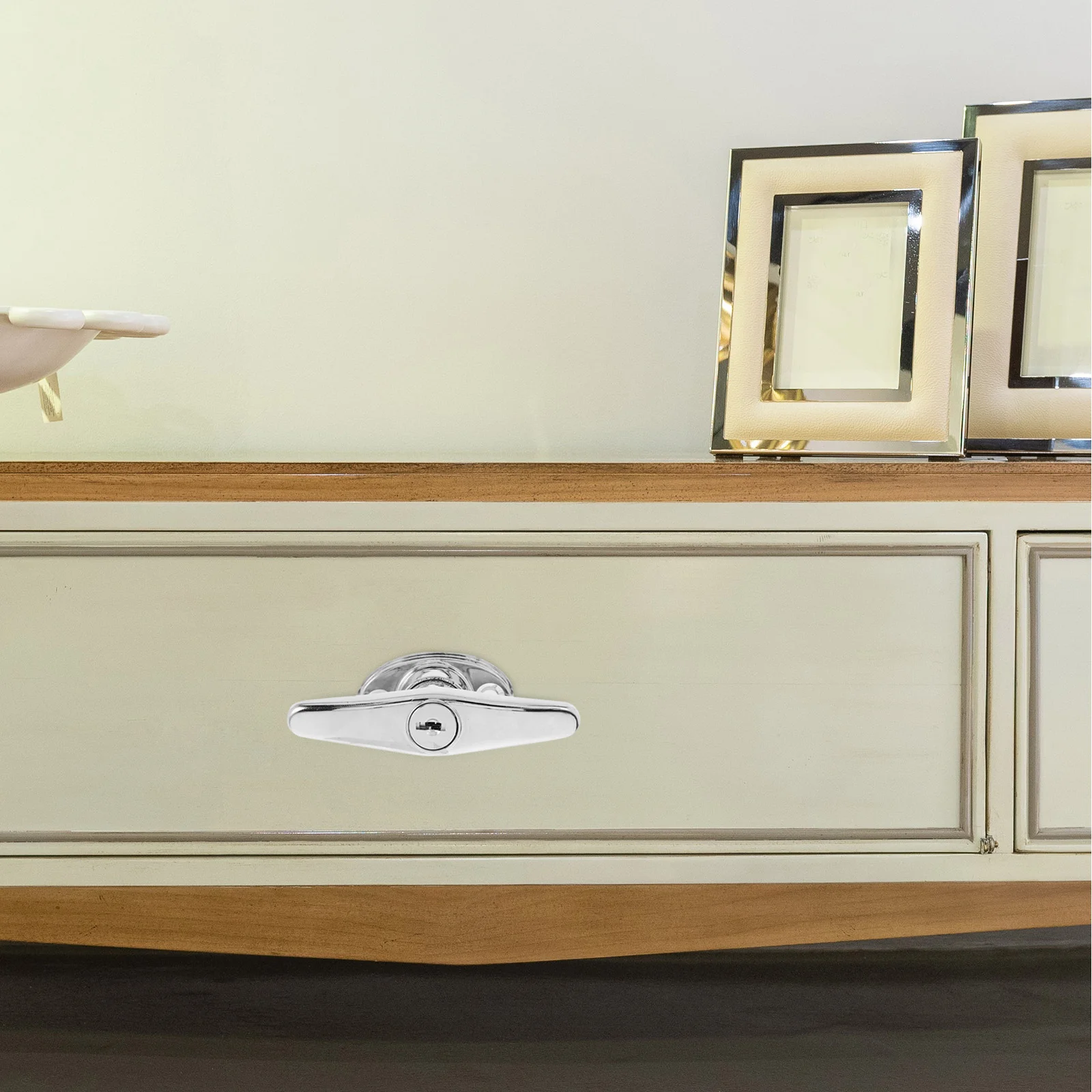 T مقبض لأبواب المرآب مع مفاتيح مانعة لتسرب الماء استبدال مقبض قفل لبوابات الحظيرة سقيفة انزلاق قفل الباب عدة T