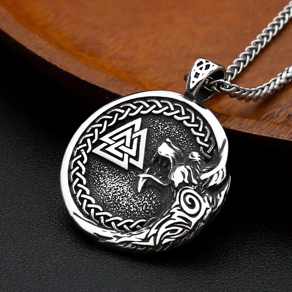 Retro Viking Wolf Head Pendant Necklace Valknut Celtic Knot Design Sign For Men And Women Charm Fashion Jewelry Accessory