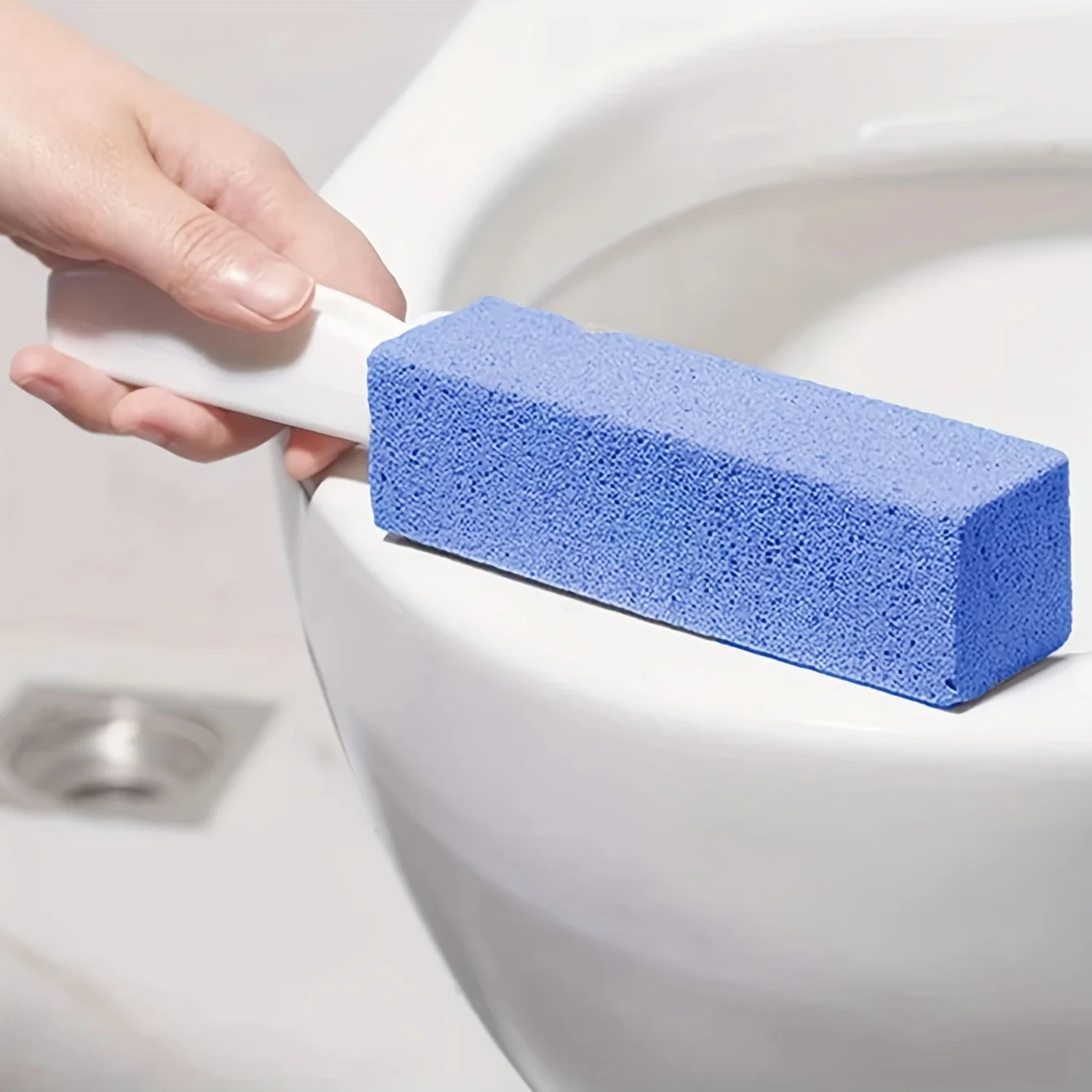 1pc-Toilet cleaning with handle, water pump, stone toilet cleaner, scale, toilet seat ring cleaning/pool brick cleaning