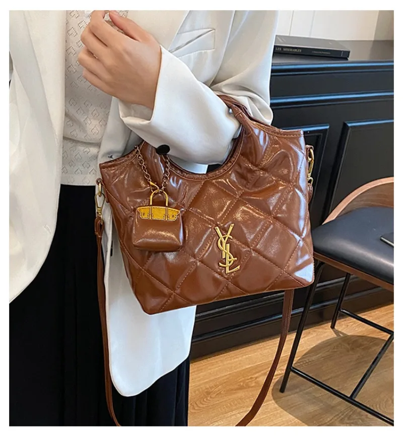 

Luxury Feel Quilted Tote Bag for Women 2025, Structured Basket-weave Shopper, Vintage Inspired Large Capacity Handbag