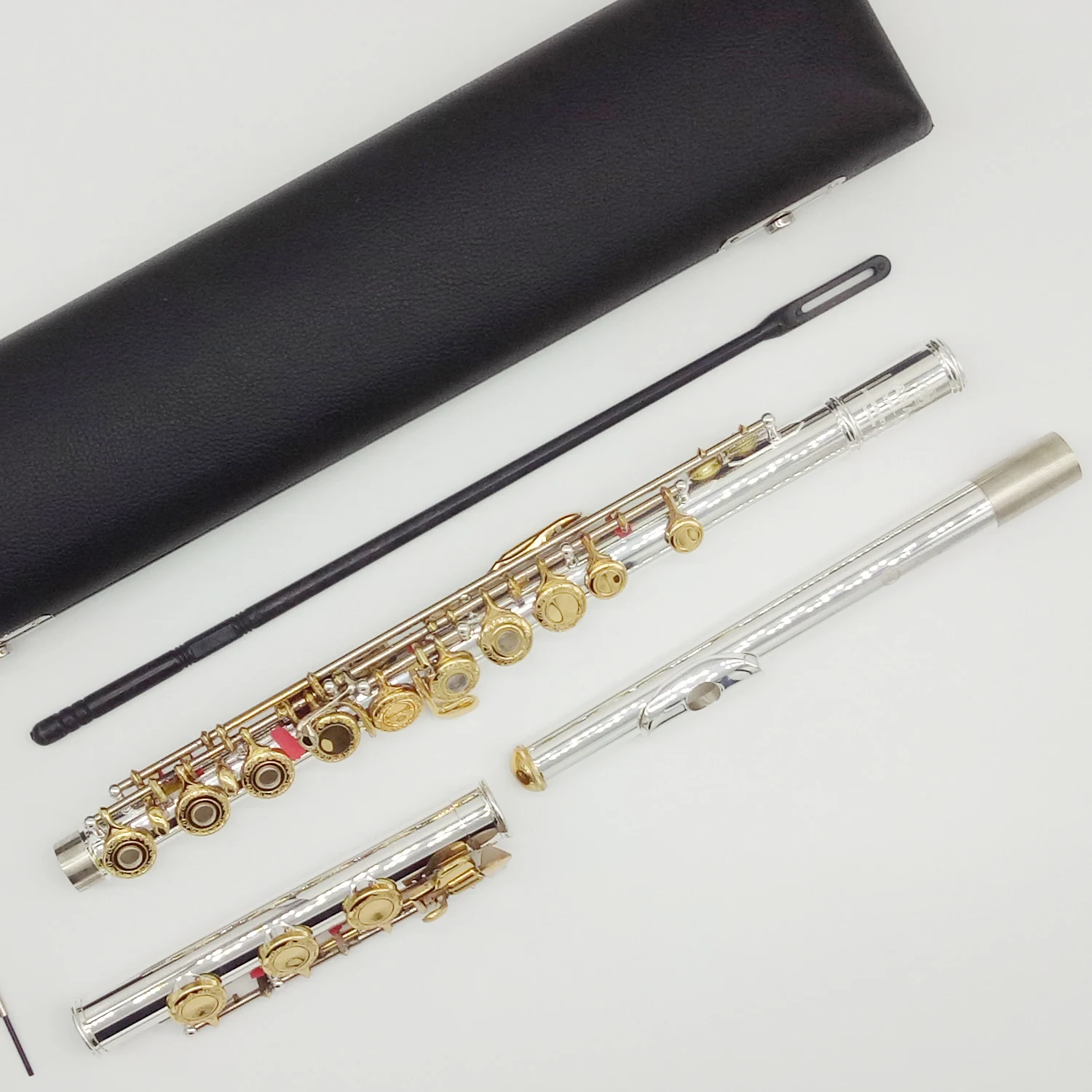 

Music Fancier Club Professional Flute 322 Engraving Hand Carved Keys Gold Plating Flutes B Leg Open Holes 17 Gold Keys