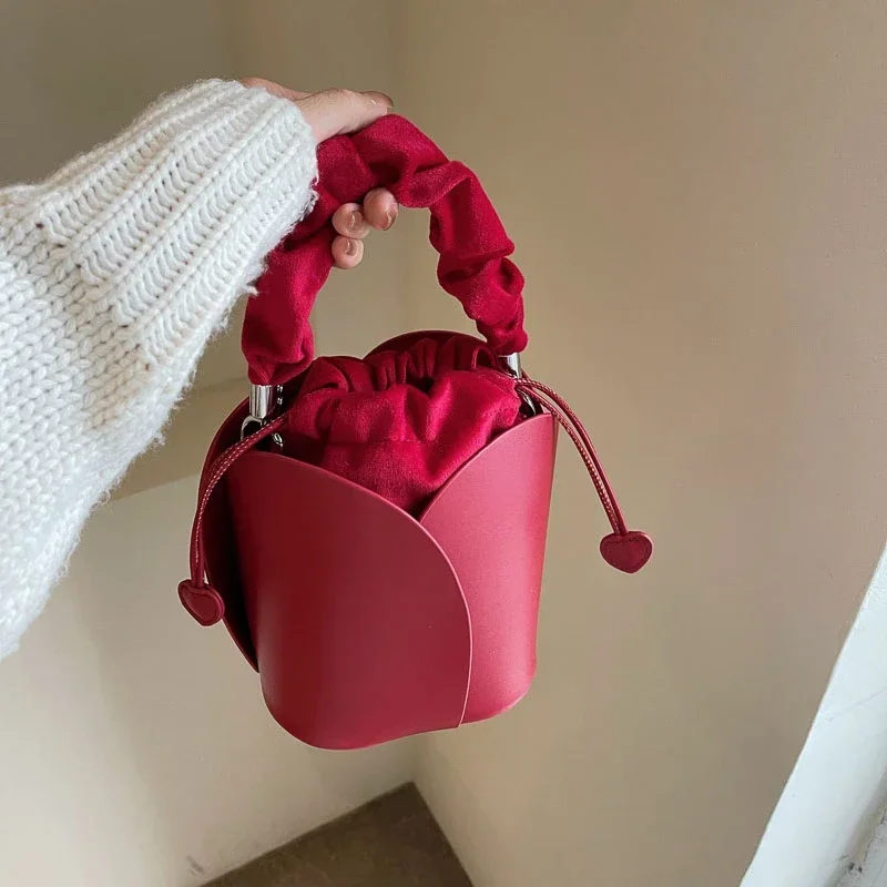 Handheld Valentine's Day Petal Bag Good-looking Personality Drawstring Drawstring Versatile Single Shoulder Crossbody Bag