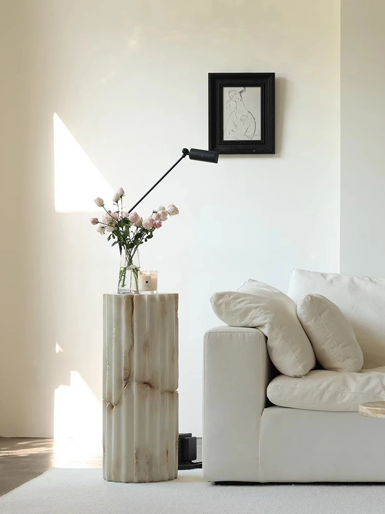 طاولة النحت العتيقة عمود روماني فرنسي وابي قاعدة زخرفة أرضية الرياح تركيب فني متقدم