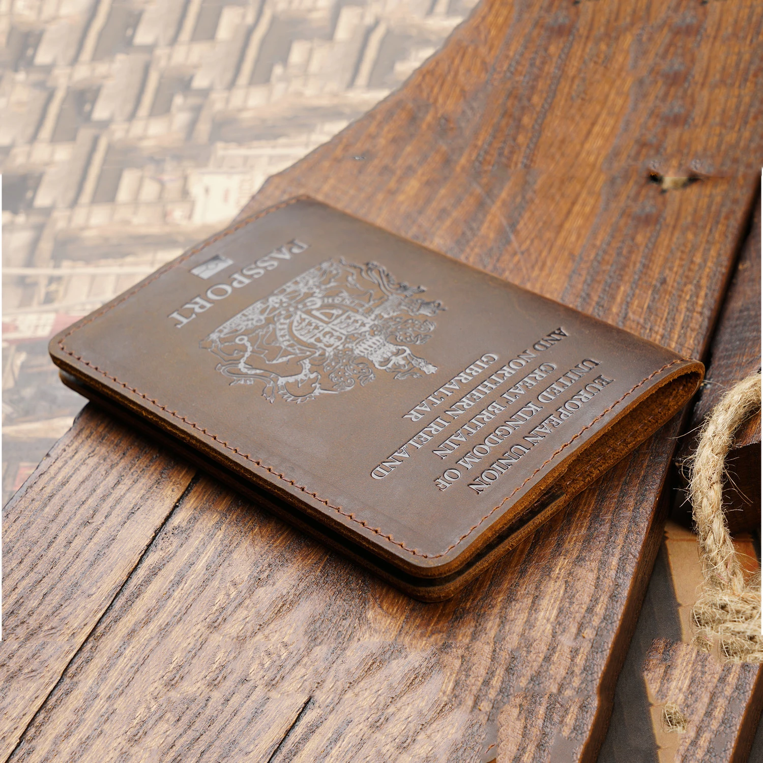 Retro Genuine Leather Passport Holder Cover of Blue British Passport Travel Passport Case Men Front Cover of British Passport