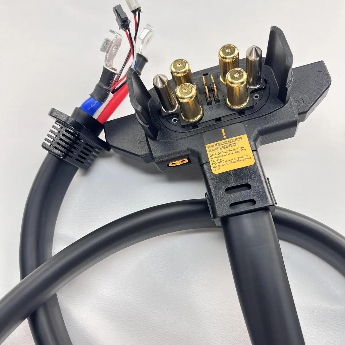 

D12500iE Generator Charging Cable For DJI T70 T70P T100 Agricultural Drone Agras Protection UAV Accessories Wholesale