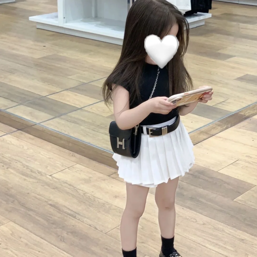 

Girls Suits Summer Set 2024 New Fashion Children Fashion Short Sleeve Top Cute Pleated Skirt Two-piece Set Children Clothes