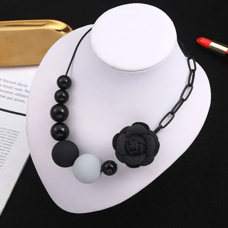 Fashion Geometric Irregular Beads Necklaces for Woman Girl Flower Round Sweater Chain Festival Jewelry