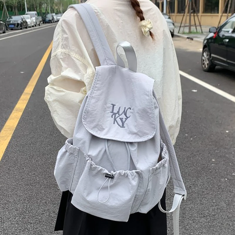 

Richme INS Trend Backpacks Women Casual Light Nylon Outdoor Mochilas Para Mujer Harajuku Large Capacity Commute Bag Female