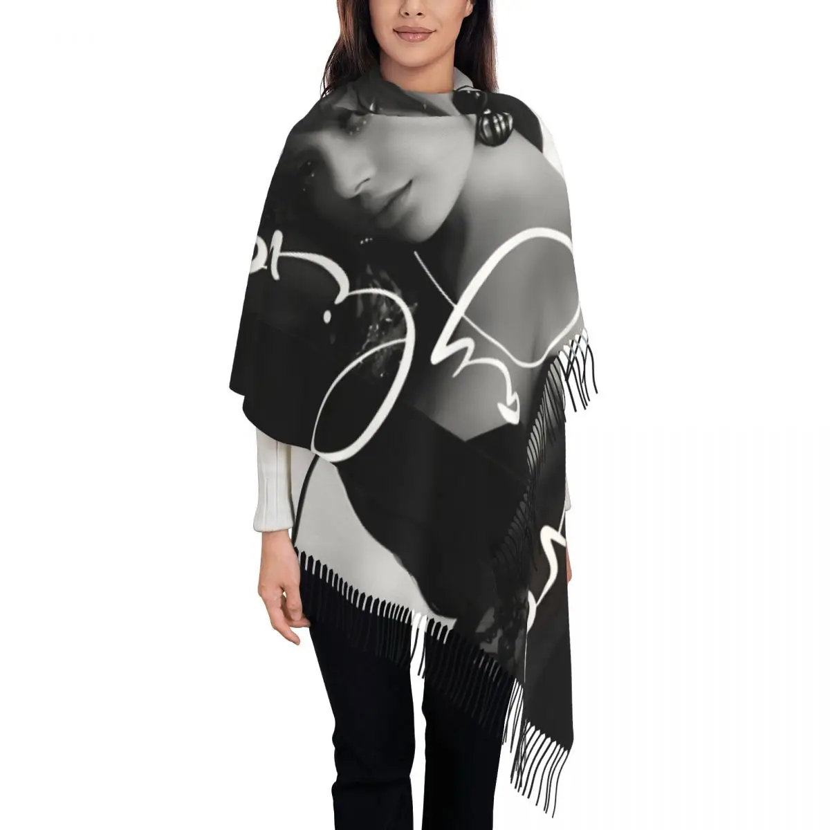 

Ayliva Cool Singer Pop Music Scarf Female Liebe Tour 2024 Headwear Scarves with Long Tassel Winter Shawl Wraps Keep Warm Foulard