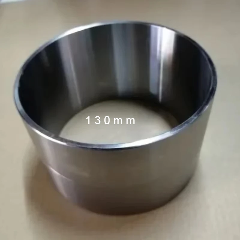 

Инструмент для установки компрессора поршневых колец двигателя, диаметр цилиндра 130 мм