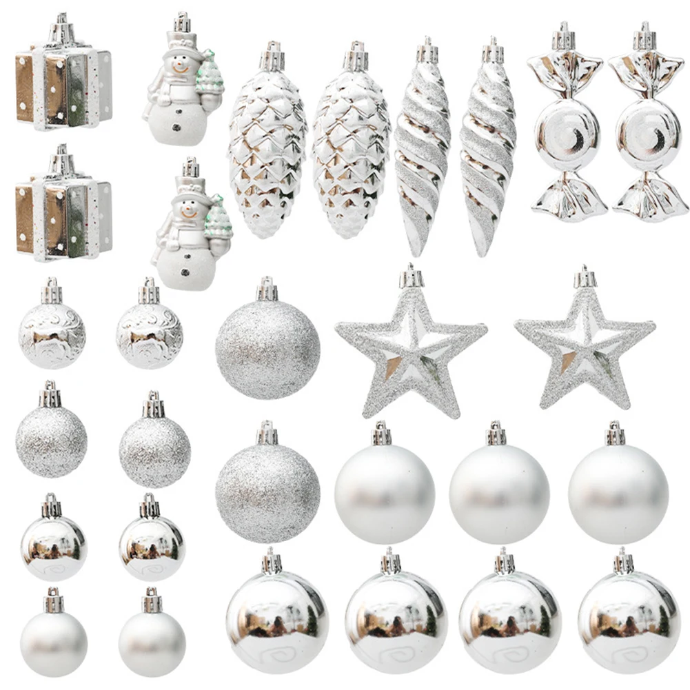 Adornos de bolas de Navidad, fiesta de boda, aspecto exquisito, diversión y ambiente festivo, perfecto para imágenes de plástico