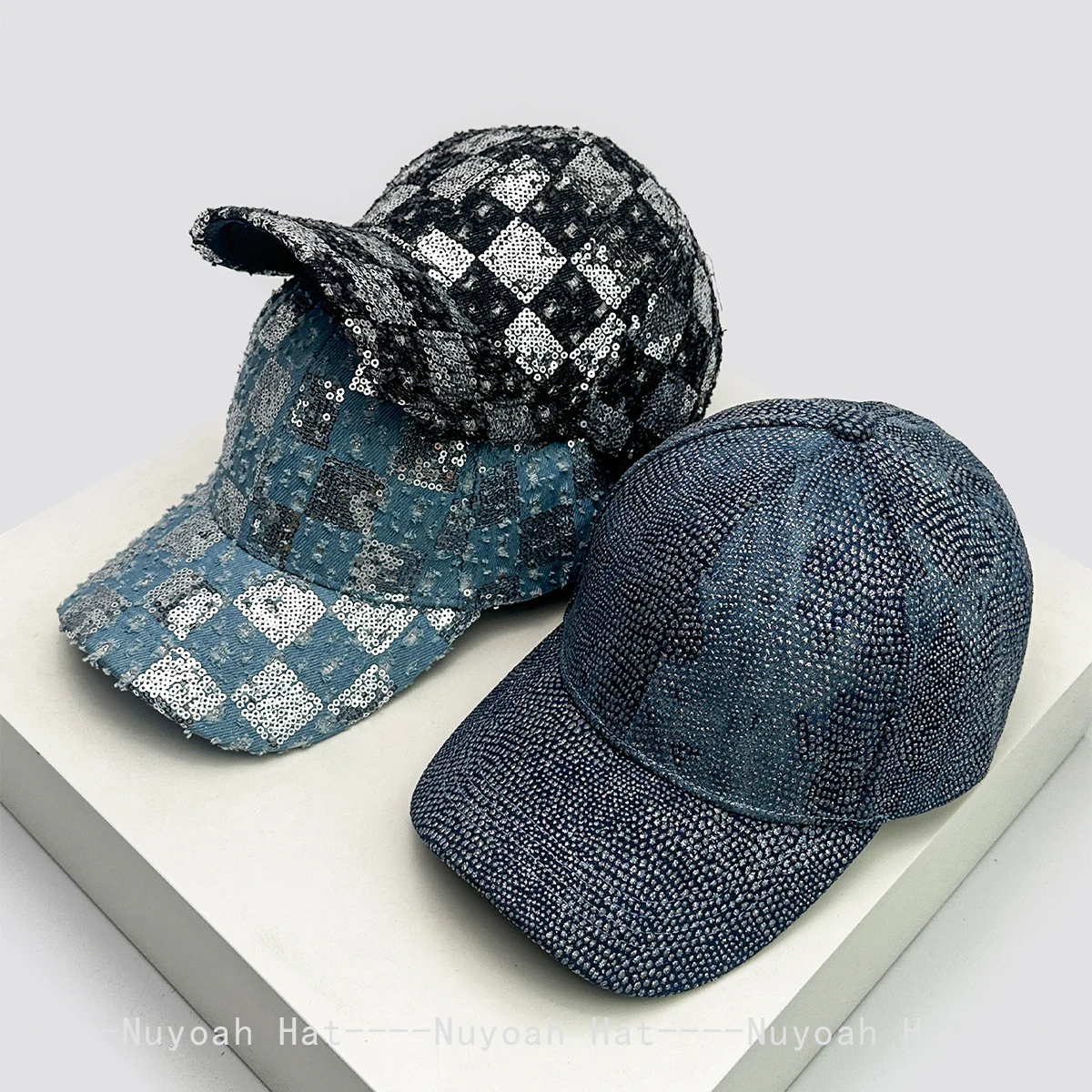 

New Women Fine Flashing Sequin Plaid Baseball Hats Sunshade Hardtop Versatile Personal Peaked Caps Retro Fashion ins Classical